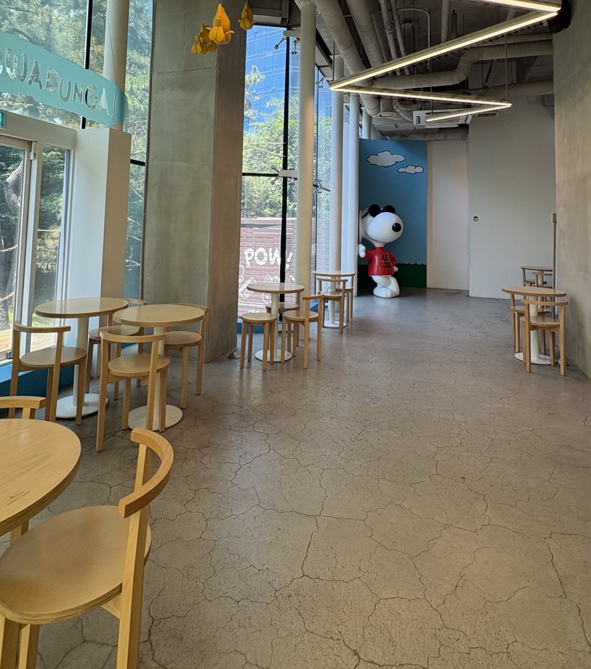 SNOOPY PLACE釜山の店内席
