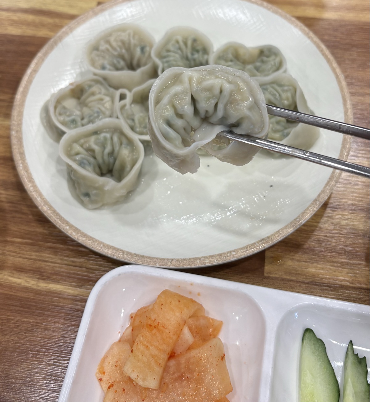 ヨンドンミルミョンの餃子（マンドゥ）